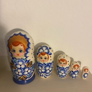 Russian Nesting Dolls Matryoshka Wooden Gift Toy